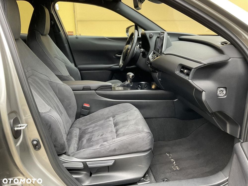Lexus UX 250h GPF Business 2WD - 13