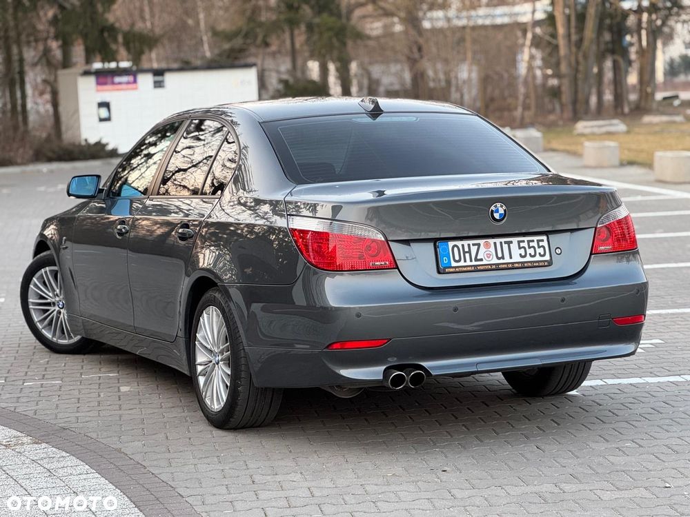 BMW Seria 5 545i - 10