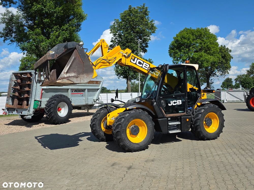 JCB 536 60 Agri Premier 2017R - 22