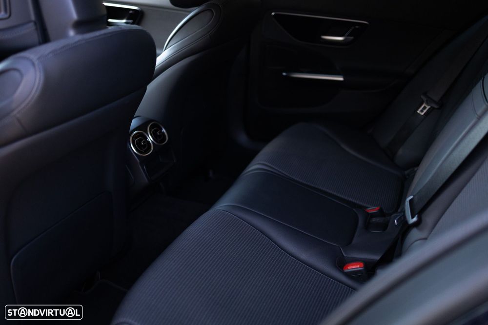 Mercedes-Benz C 300 e Avantgarde - 18