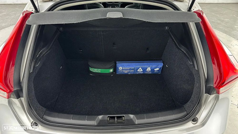 Volvo V40 1.6 D2 Eco Momentum - 51