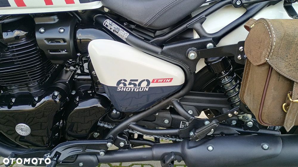 Royal Enfield Continental - 17