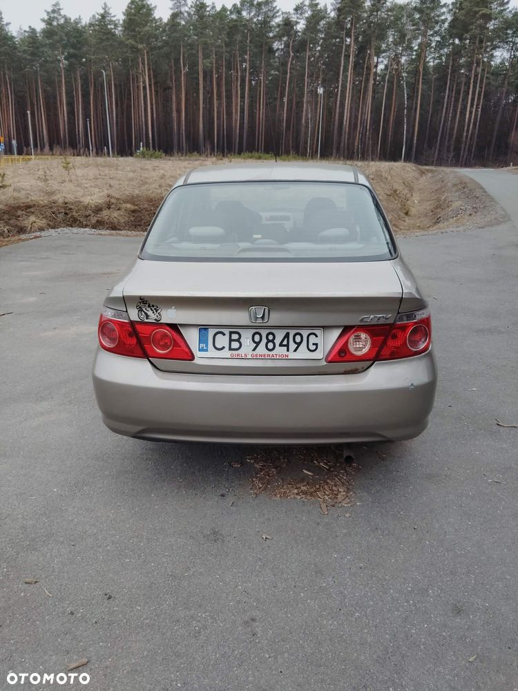 Honda City 1.4 Comfort - 4