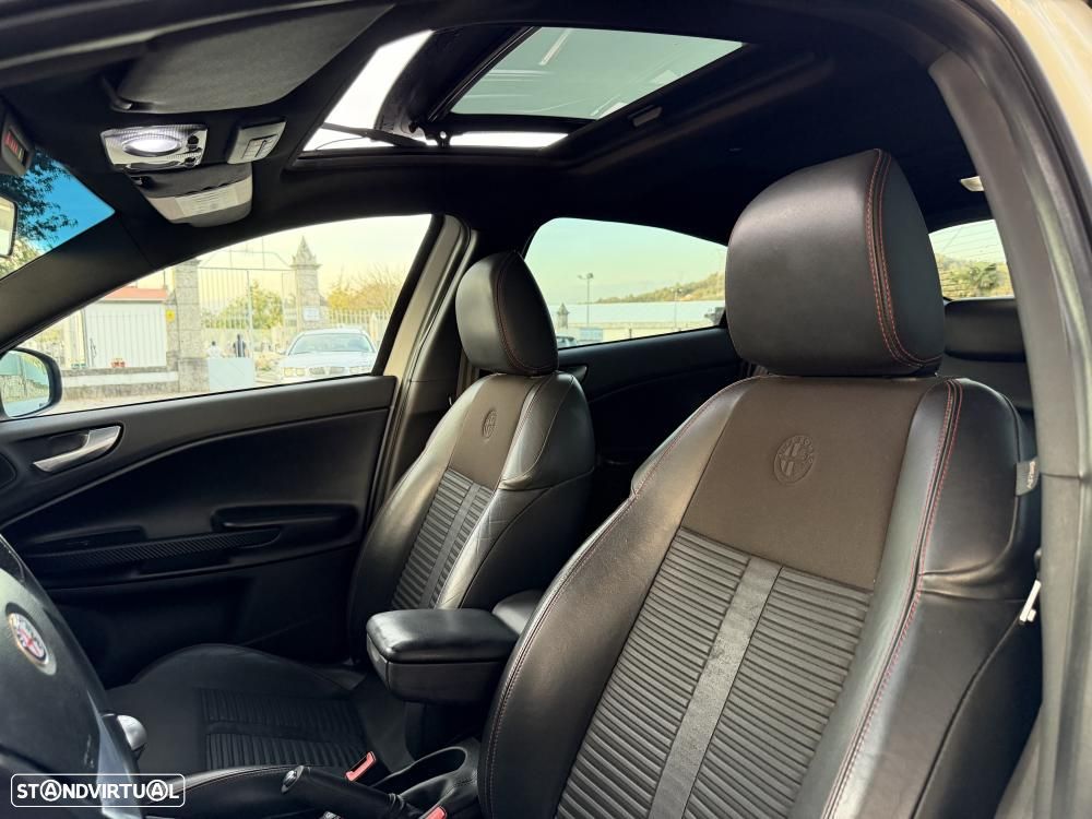 Alfa Romeo Giulietta 2.0 JTDM 16V Veloce - 9