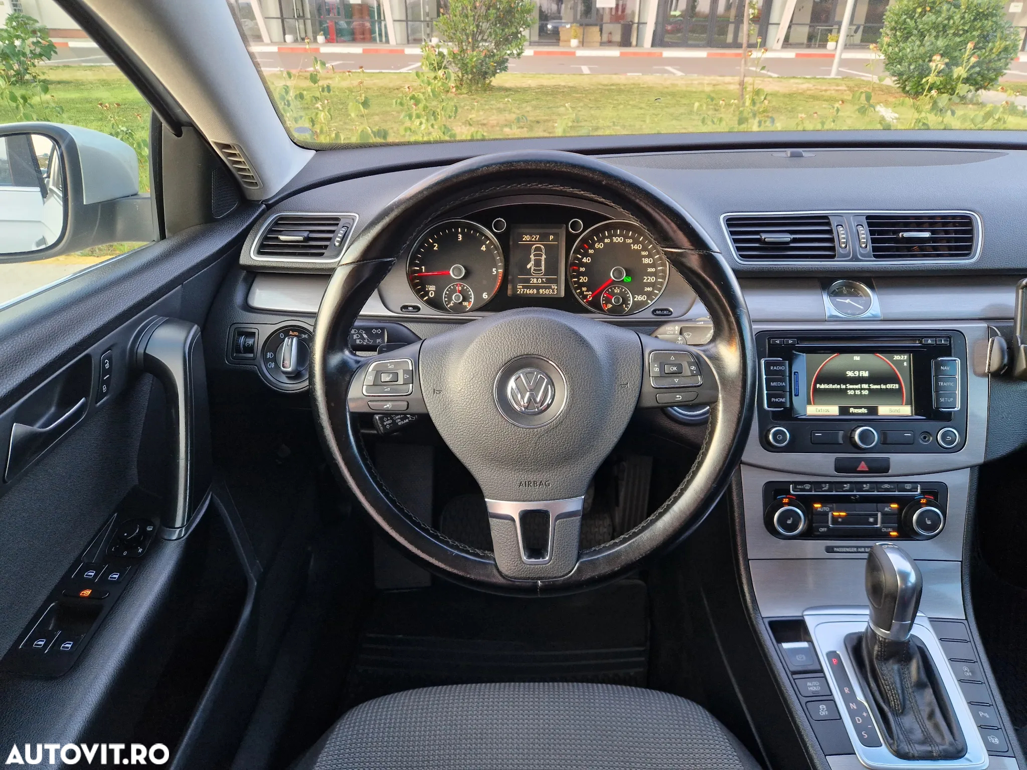 Volkswagen Passat - 18