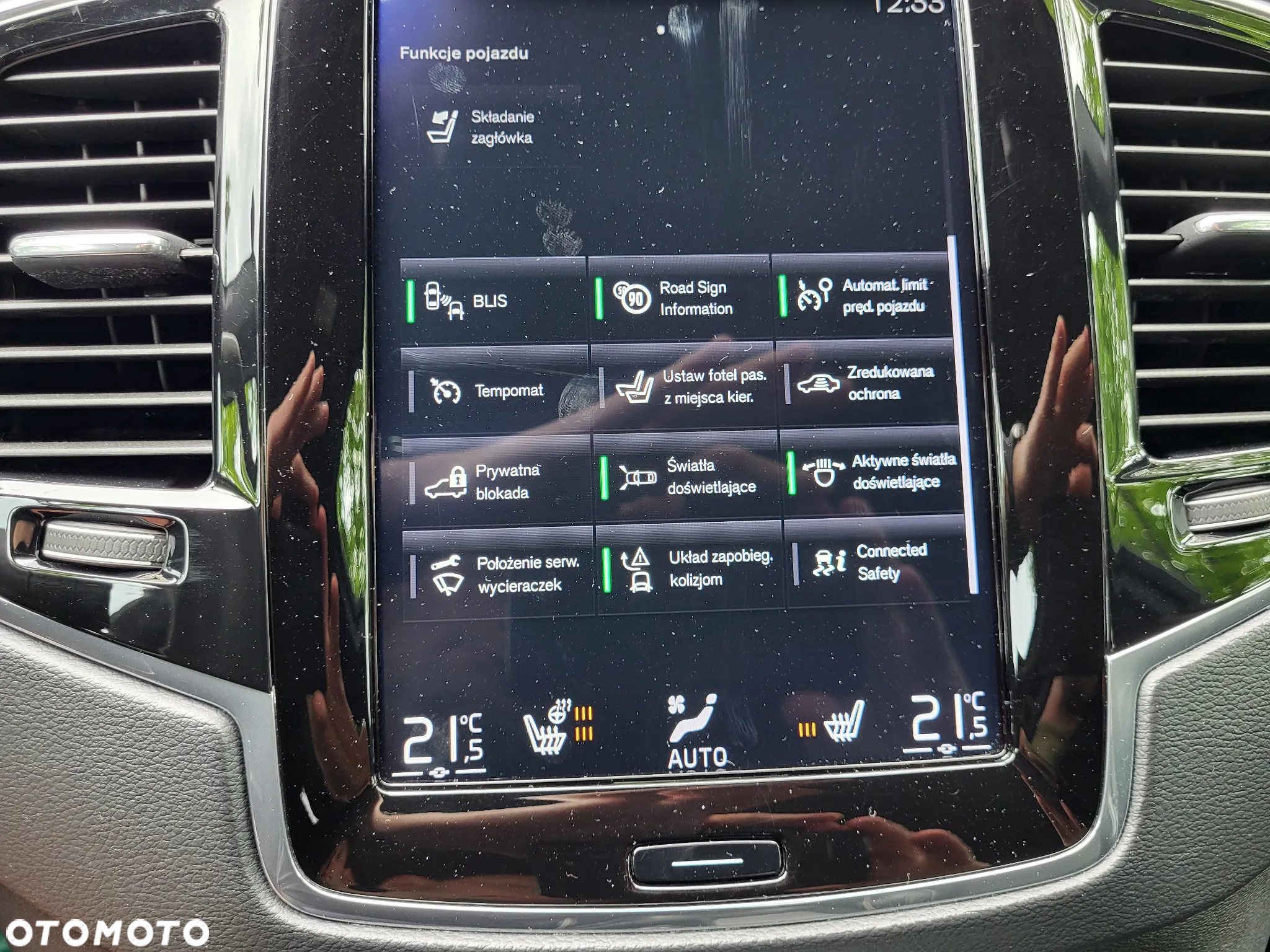 Volvo XC 90 D5 SCR AWD R-Design 7os - 16