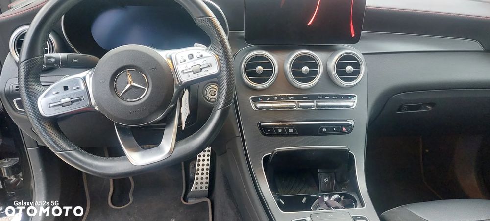 Mercedes-Benz GLC 300 d 4-Matic - 12