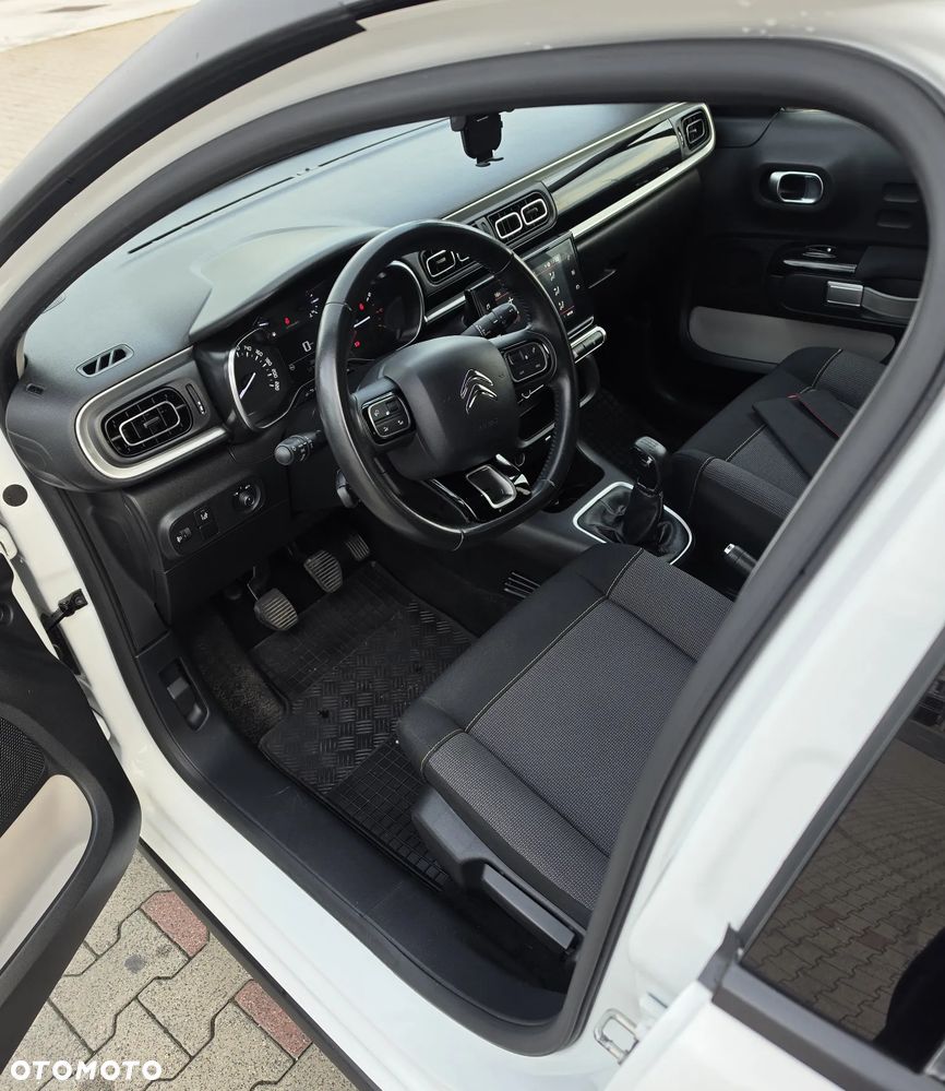 Citroën C3 1.2 PureTech Shine - 23