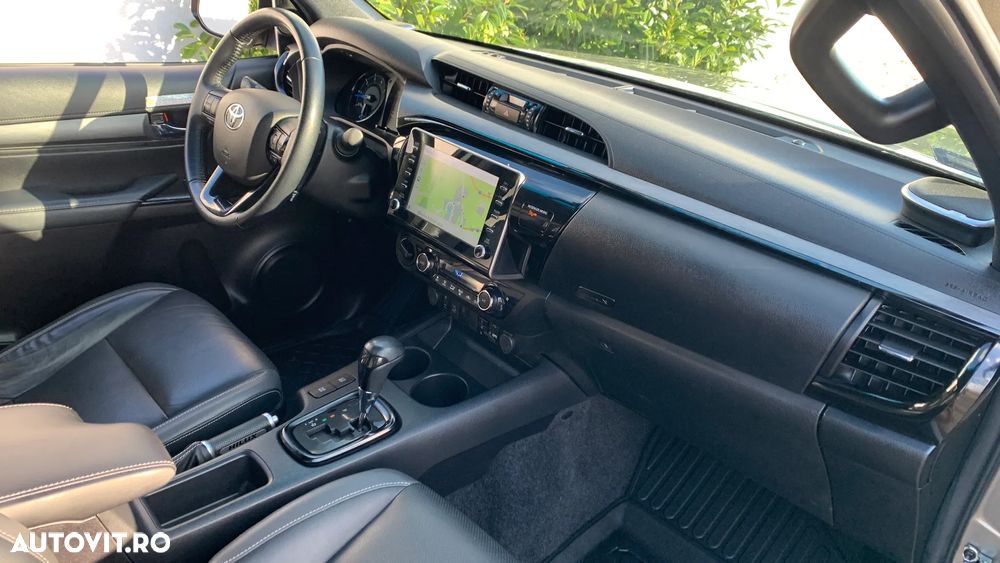 Toyota Hilux 2.8D 204CP 4x4 Double Cab AT Invincible Color Edition - 21