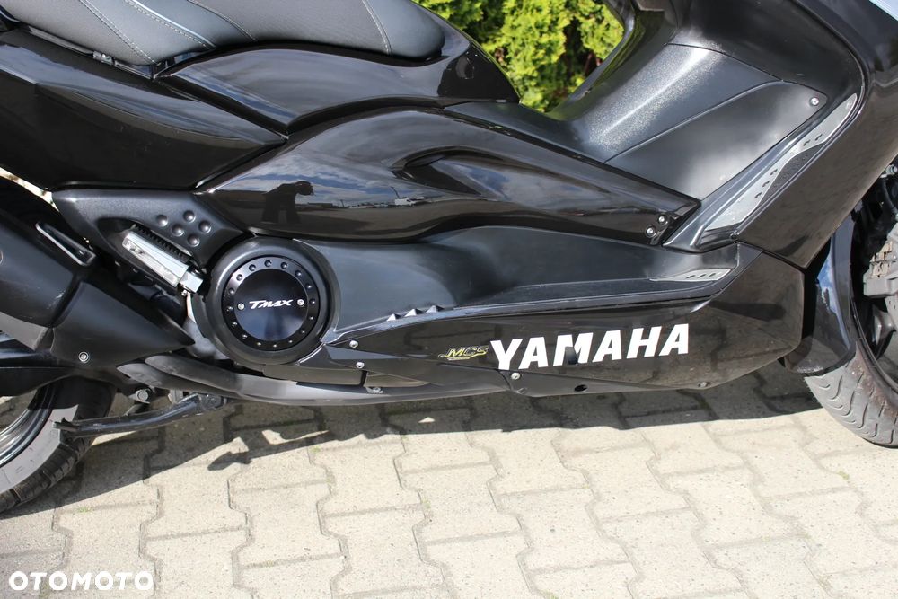 Yamaha Tmax - 24