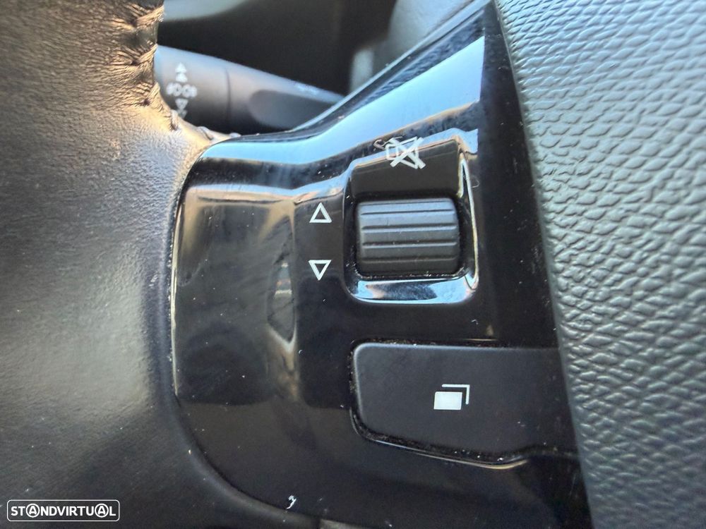 Peugeot 308 SW 1.5 BlueHDi Active - 32