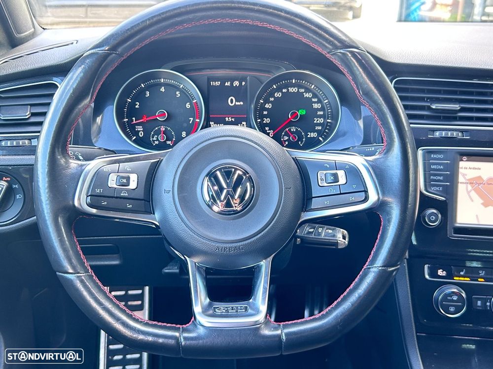 VW Golf 2.0 TSi GTi DSG Performance - 28