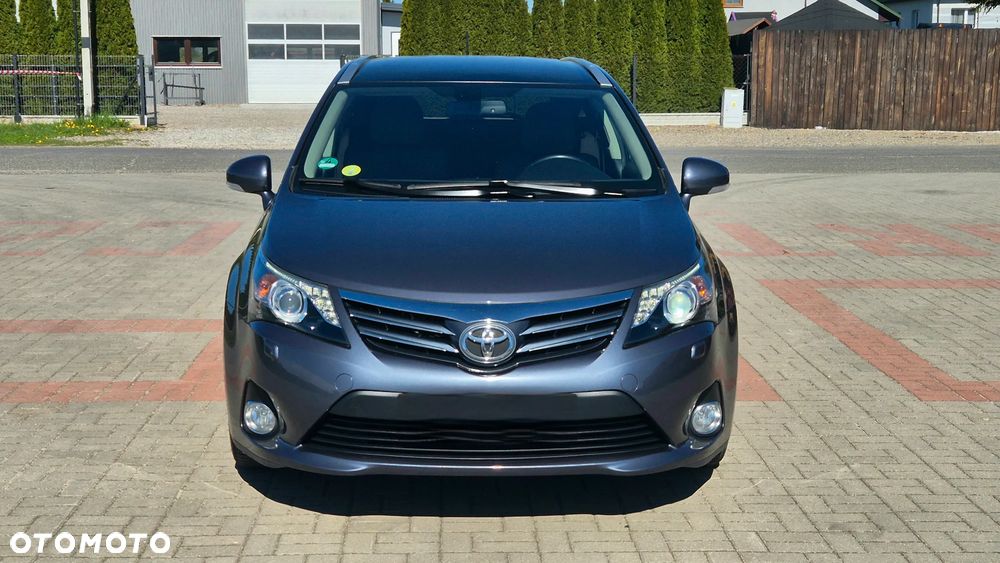 Toyota Avensis 2.0 D-4D Executive - 12