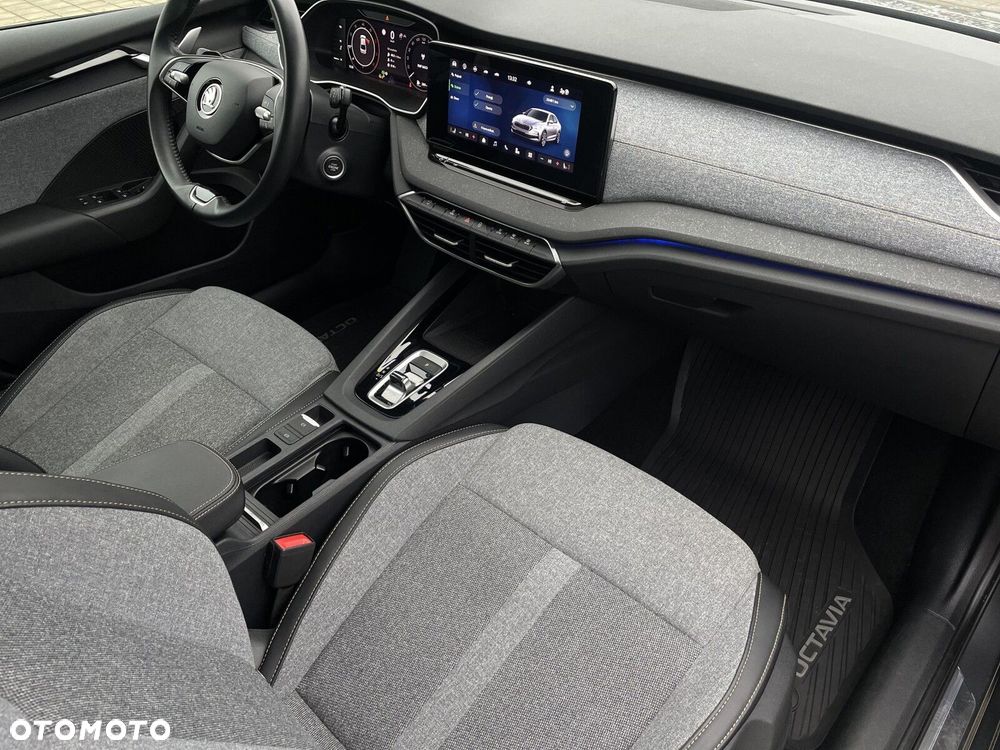 Skoda Octavia 2.0 TDI Selection DSG - 8