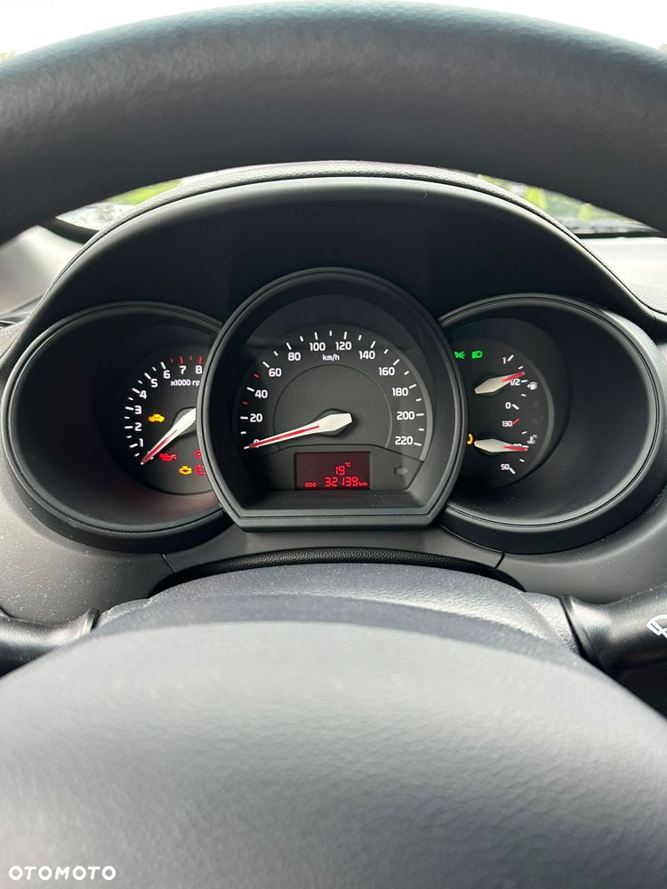 Kia Rio 1.2 M - 2