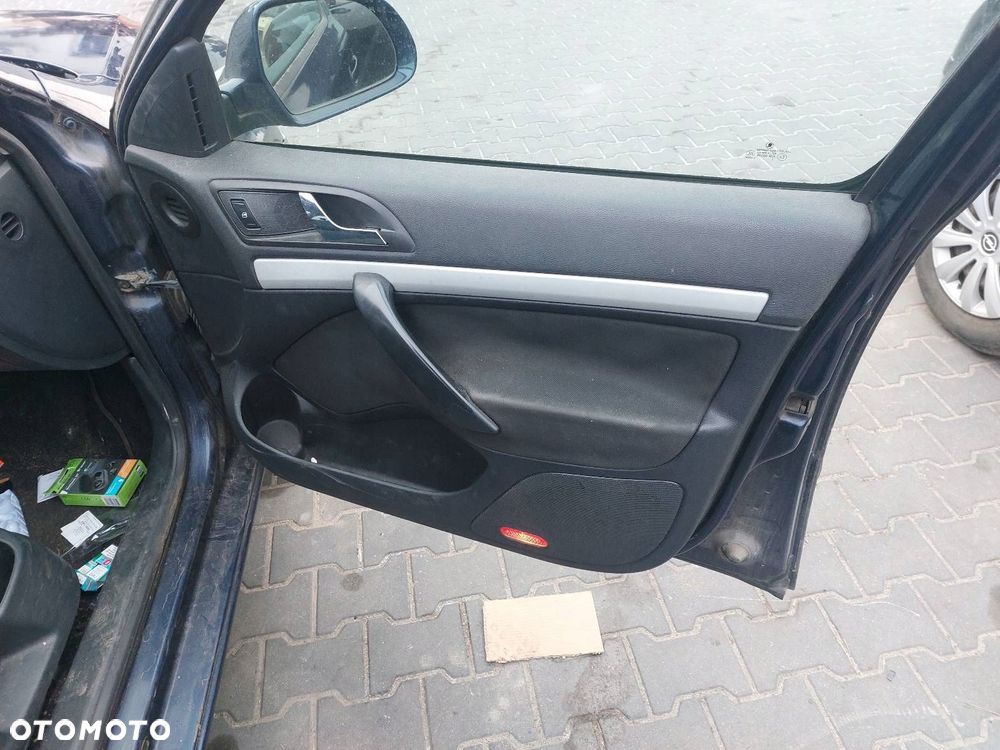 FOTELE KOMPLET LEWY PRAWY KANAPA TYŁ + BOCZKI SKODA OCTAVIA II LIFT - 8