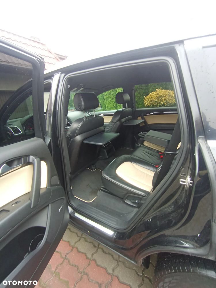 Audi Q7 - 8