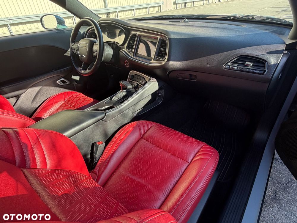 Dodge Challenger 3.6 SXT Plus - 12