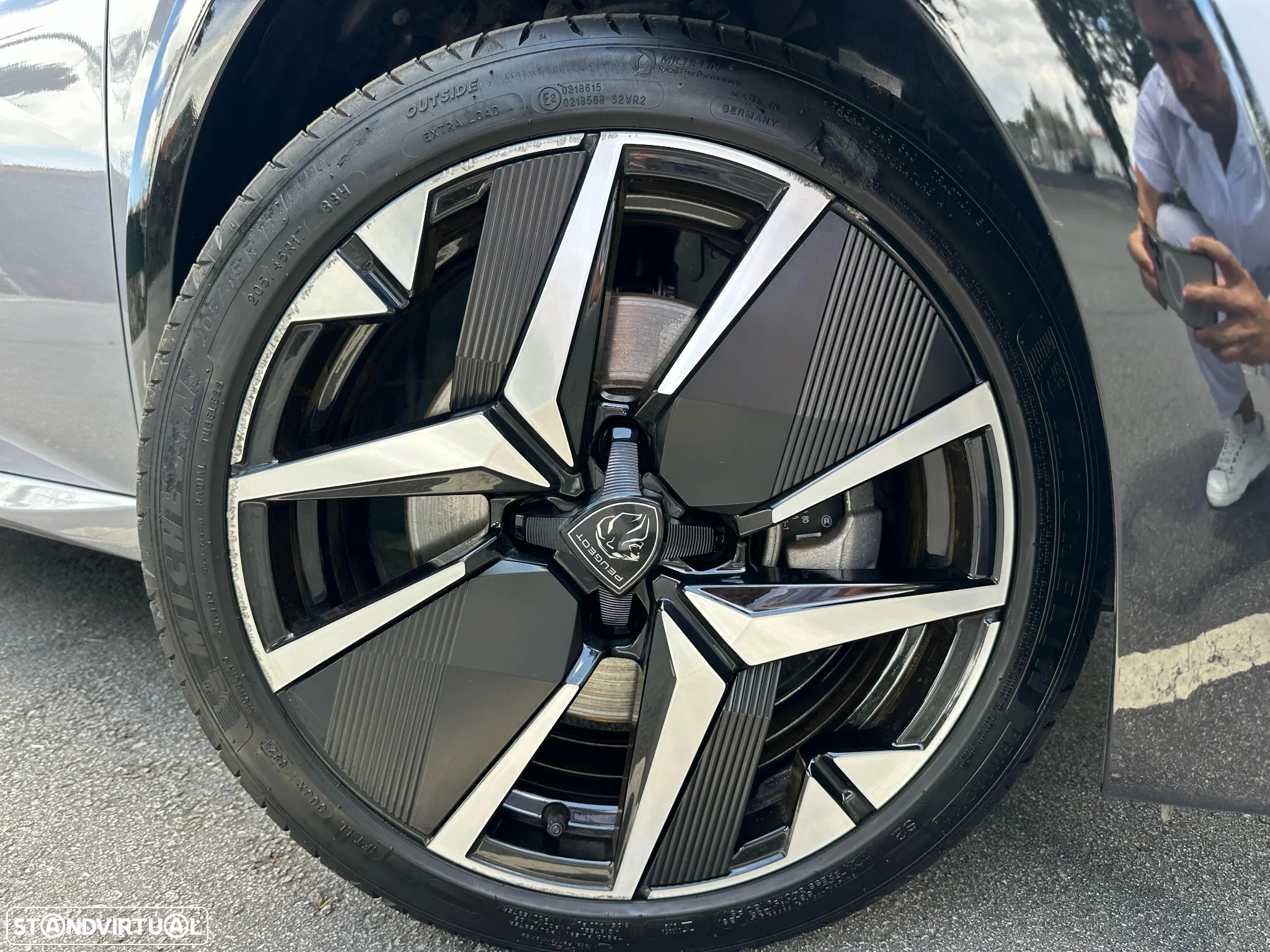 Peugeot e-208 50 kWh GT - 3