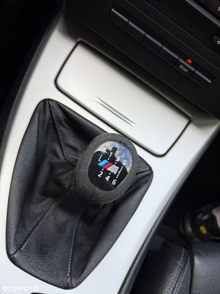 BMW Seria 3 320d Efficient Dynamics - 22