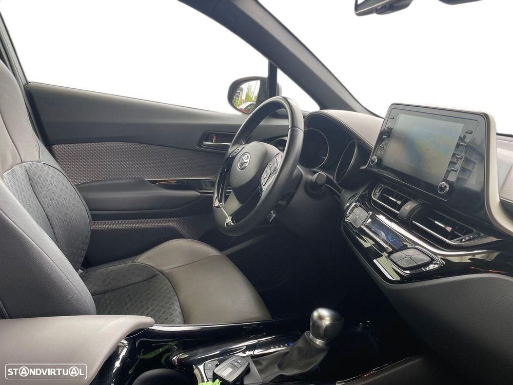 Toyota C-HR - 15