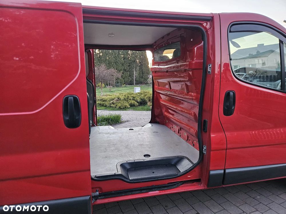 Opel Vivaro - 10