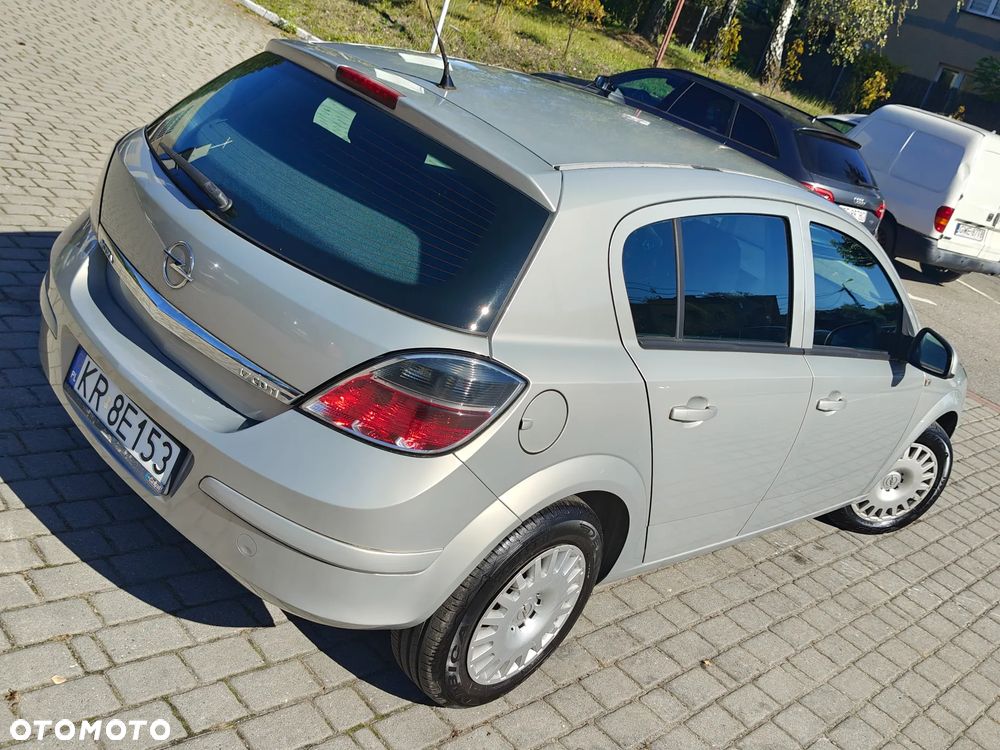 Opel Astra 1.7 CDTI Cosmo - 17