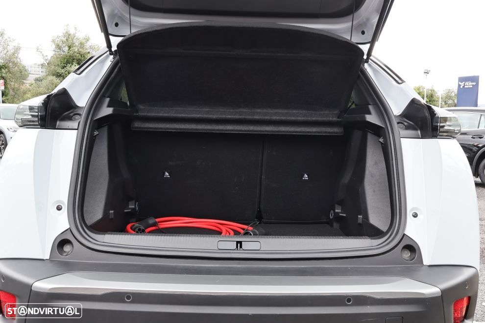 Peugeot e-2008 54 kWh Allure - 18