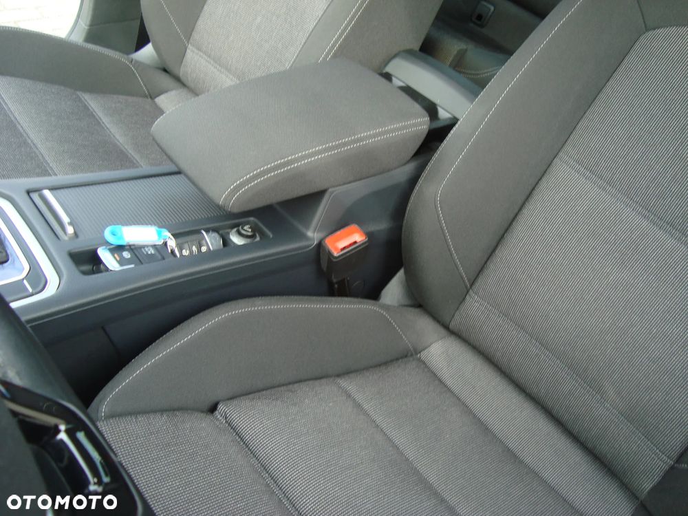 Volkswagen Passat 2.0 TDI BMT Comfortline DSG - 19