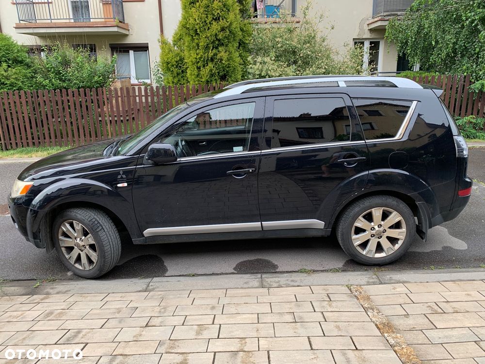 Mitsubishi Outlander 2.0 DID Instyle - 2
