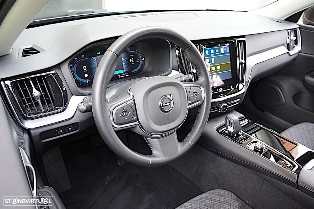 Volvo V60 2.0 T6 AWD TE Essential - 20