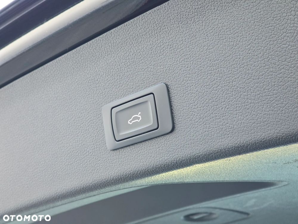 Audi A4 Avant 2.0 TDI Quattro Design S tronic - 40