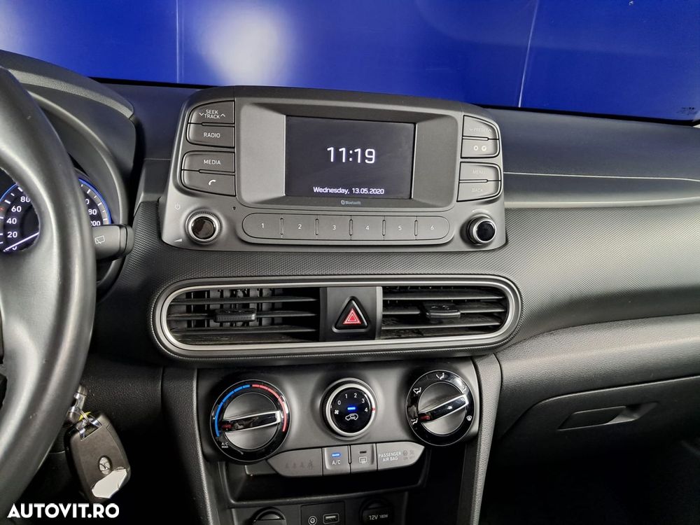 Hyundai KONA - 19