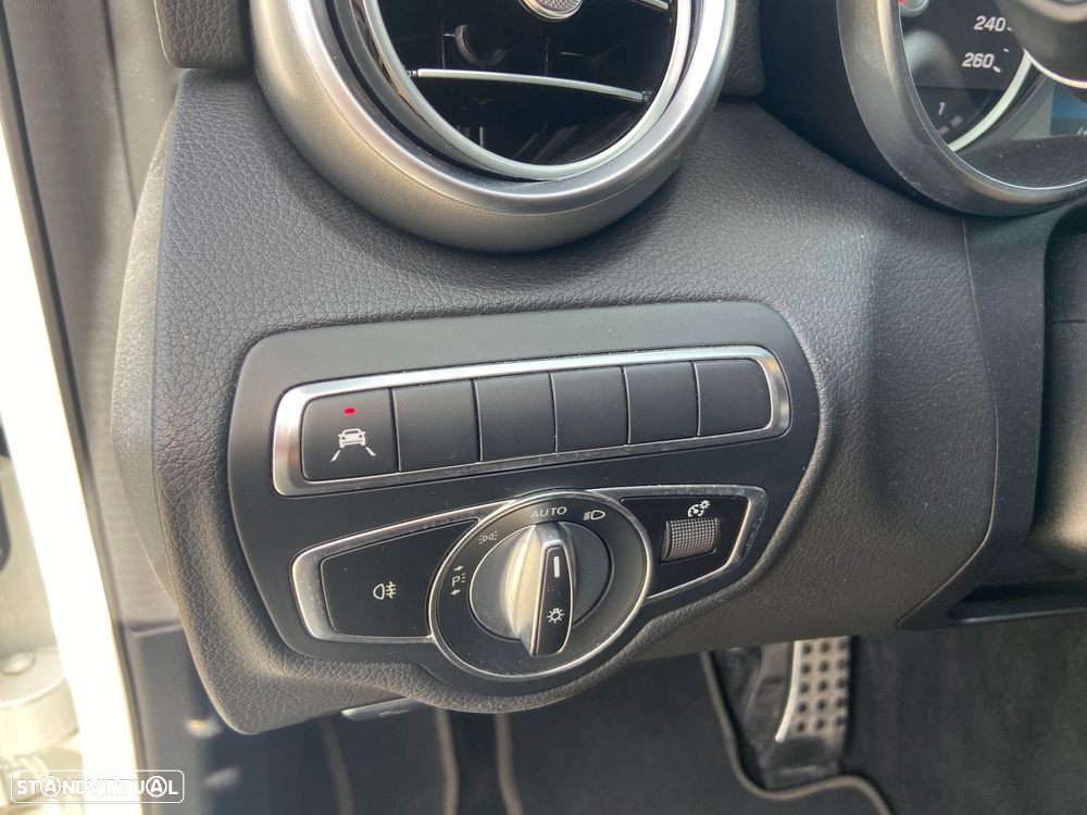 Mercedes-Benz C 300 de T 9G-TRONIC AMG Line - 12