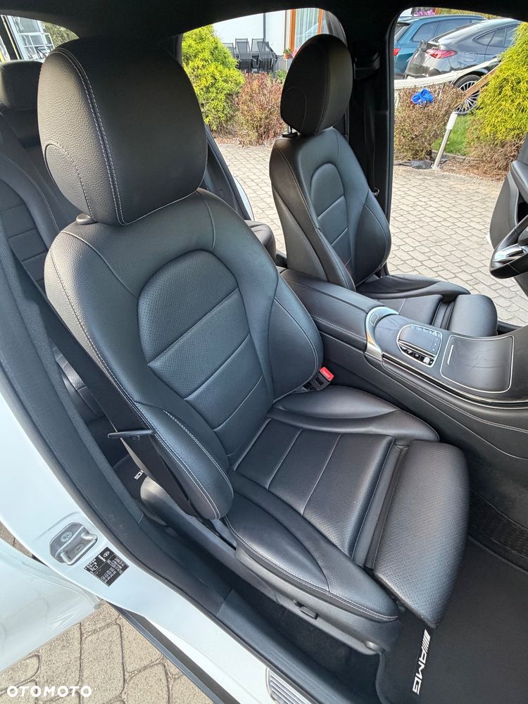 Mercedes-Benz GLC - 29
