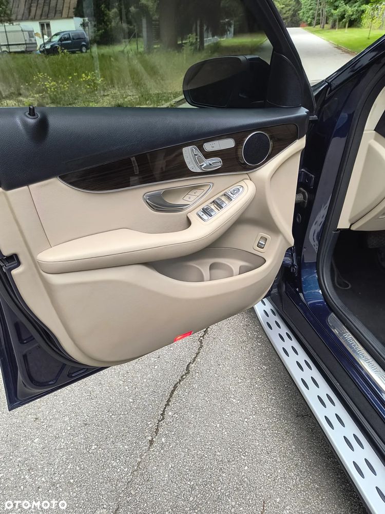 Mercedes-Benz GLC - 11