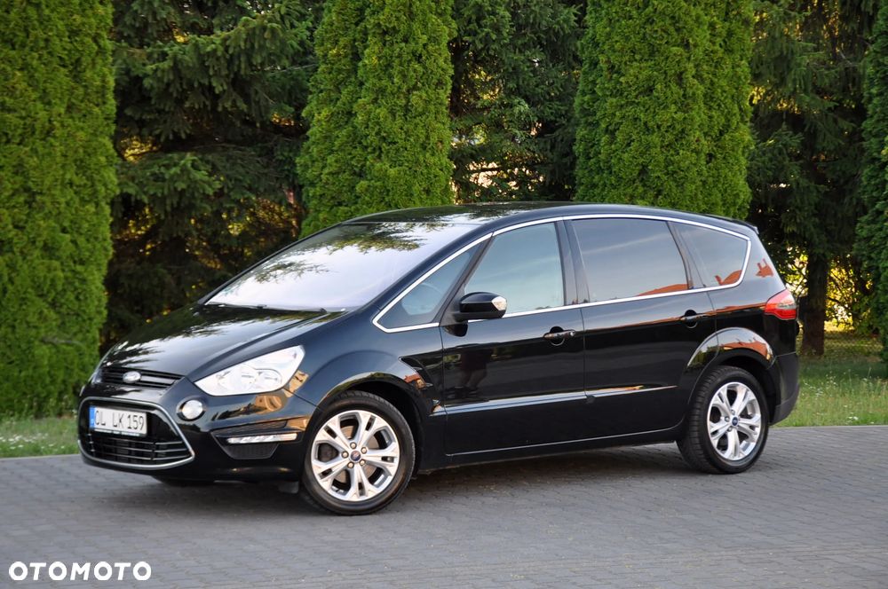 Ford S-Max - 11