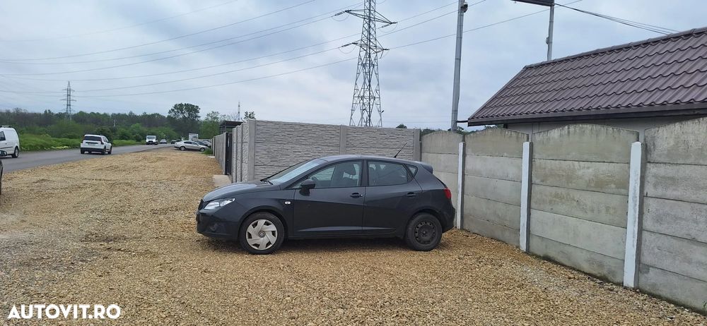 Dezmembrez piese Seat Ibiza an 2011 - 2