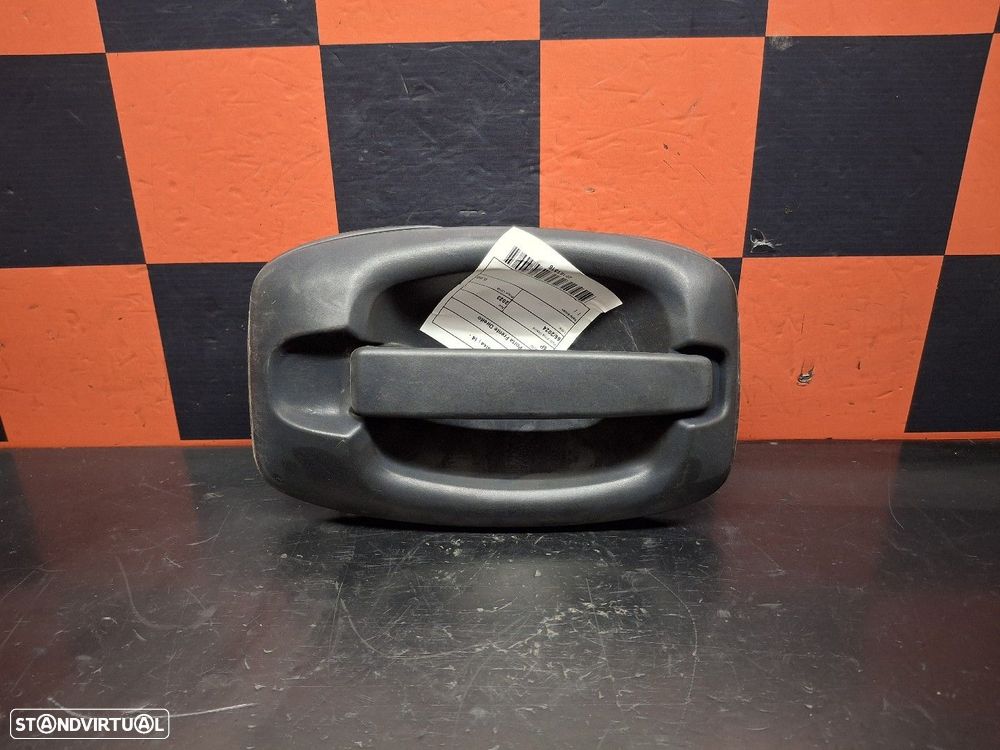 Puxador Porta Frente Direito Iveco Daily Vi Caixa - 1