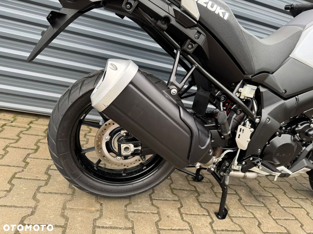 Suzuki DL - 20