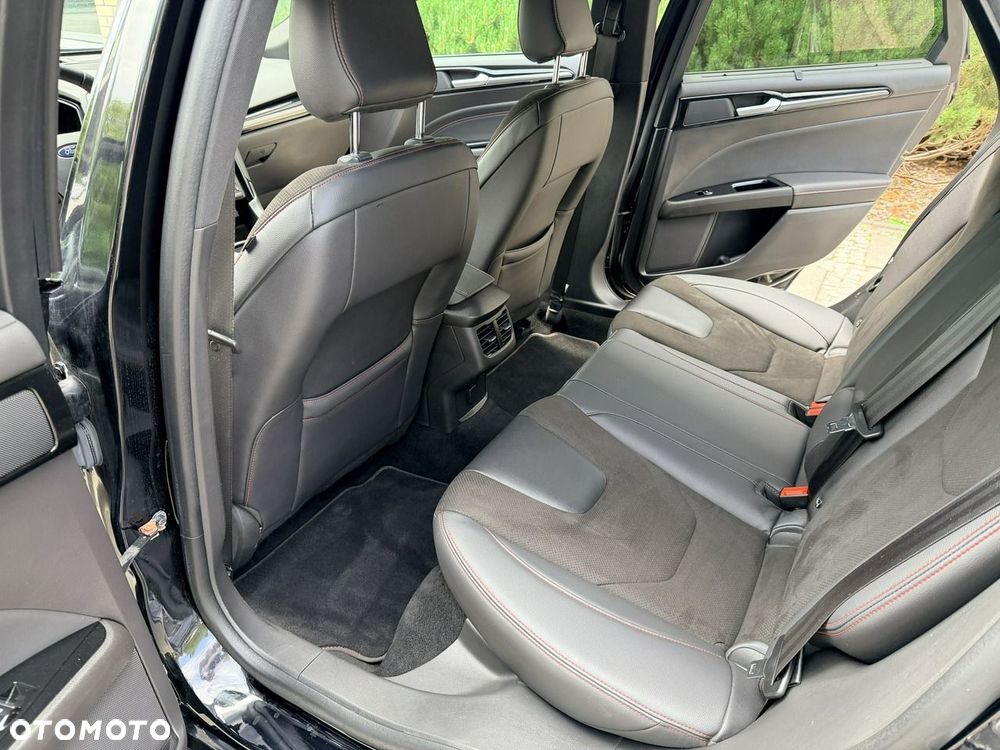 Ford Mondeo - 23