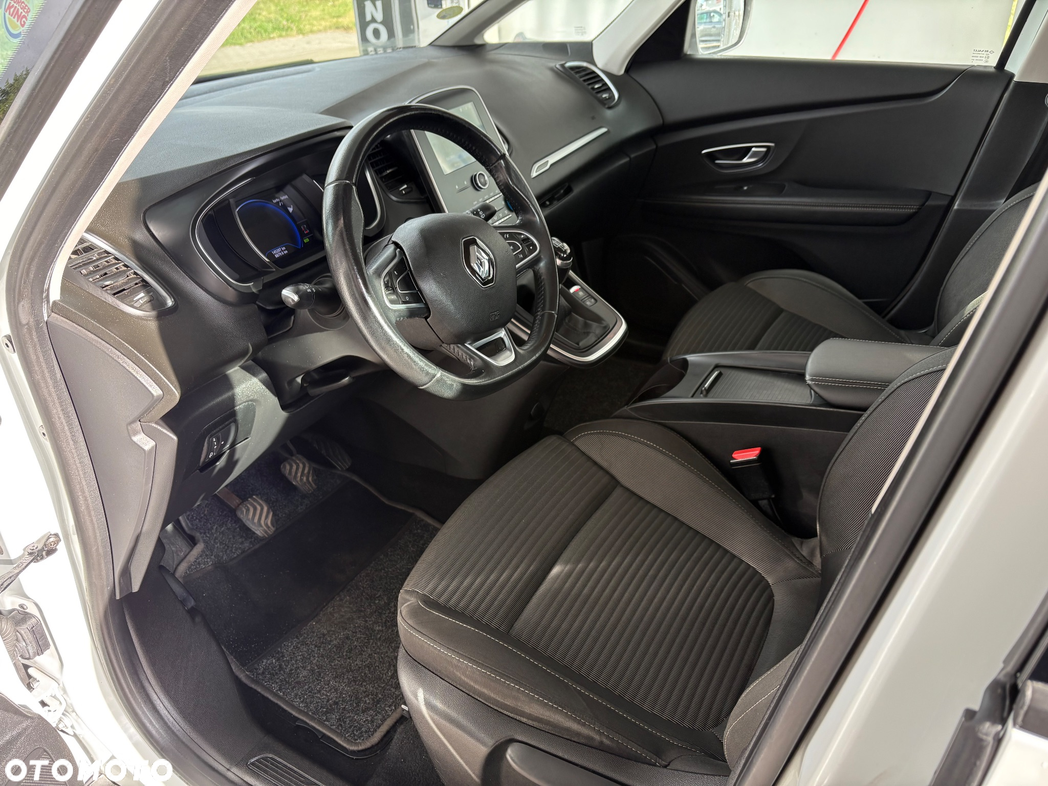 Renault Scenic - 12