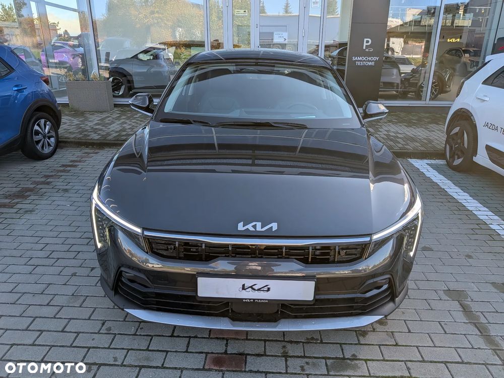 Kia K4