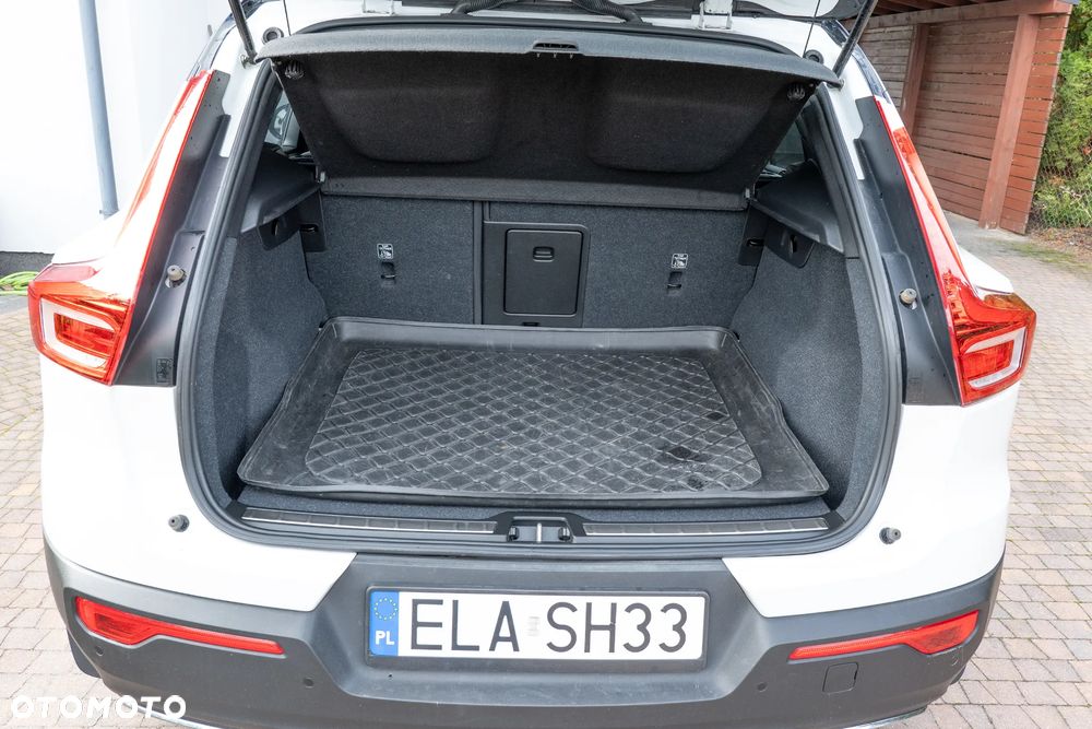 Volvo XC 40 D3 Geartronic R-Design - 22