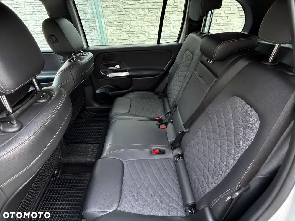 Mercedes-Benz GLB 250 4-Matic 8G-DCT - 10