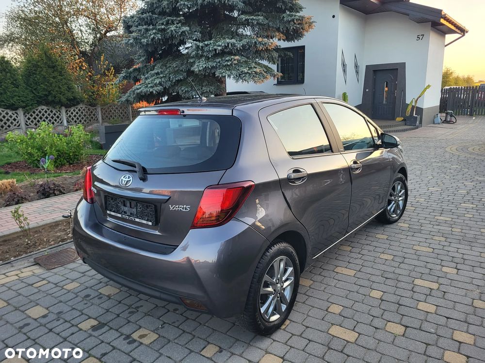 Toyota Yaris 1.33 Premium - 18