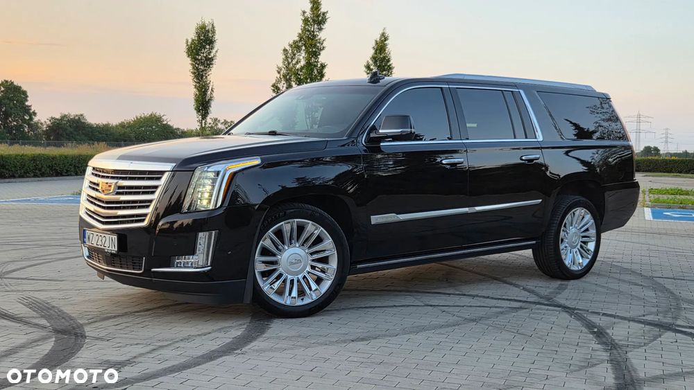 Cadillac Escalade - 4