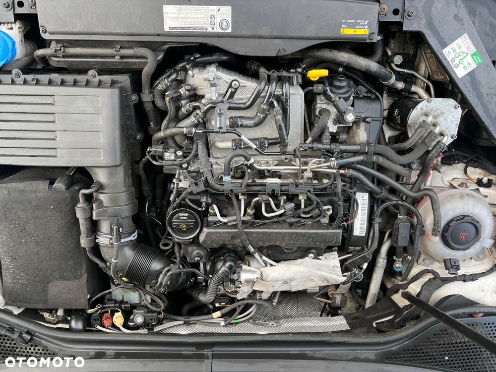 Volkswagen Passat 2.0 TDI BMT Highline DSG - 24