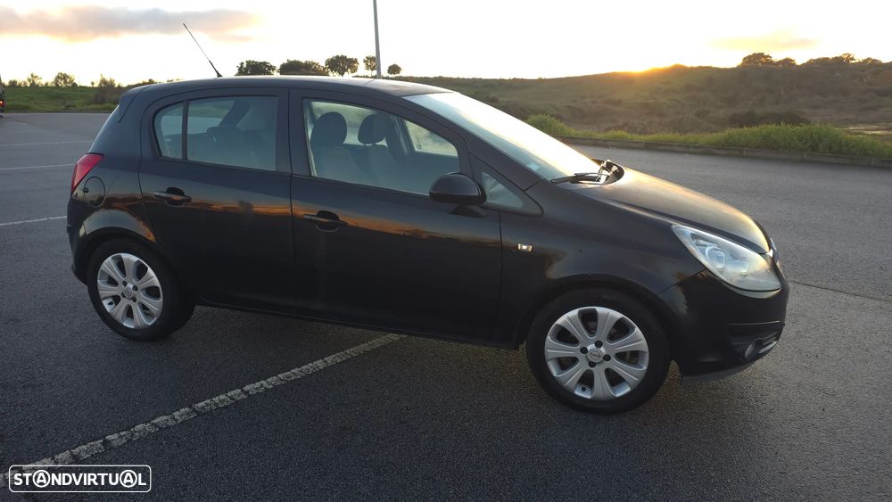 Opel Corsa 1.2 Enjoy - 3