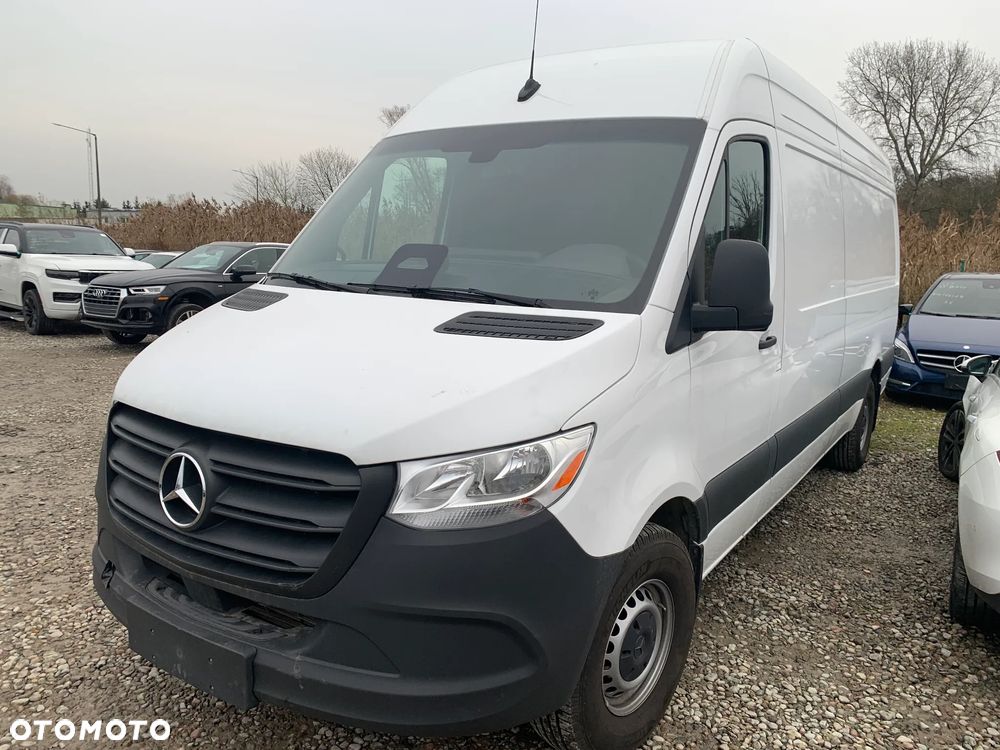 Mercedes-Benz Sprinter - 3